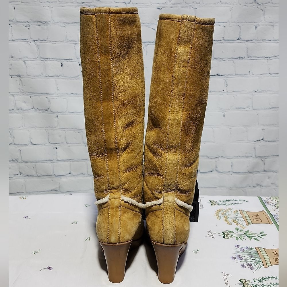 Gucci Tan Suede Shearling Wedge Heel Boots Womens 6.5 B Winter Luxury - Picture 2 of 15